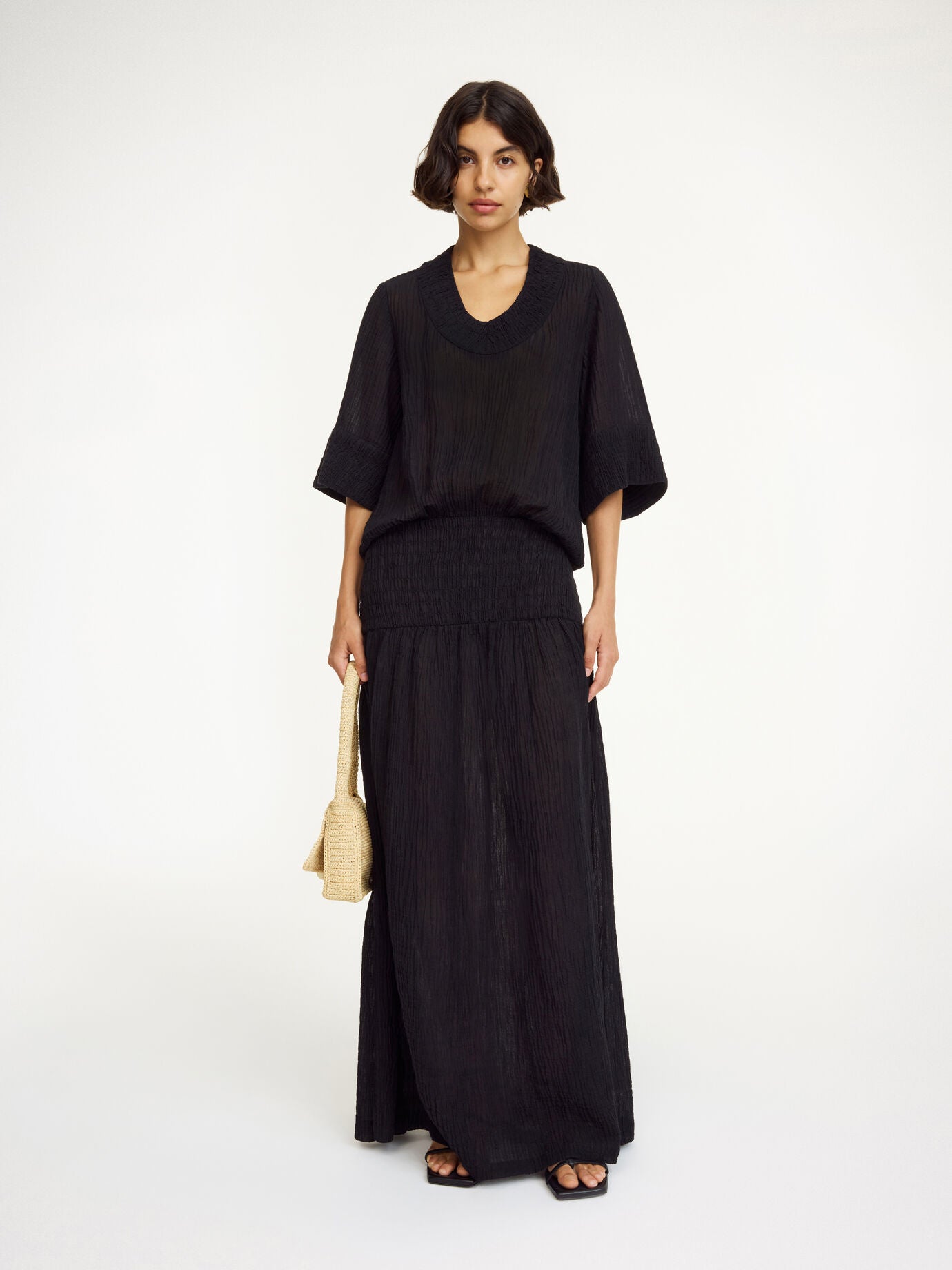ANAIS | BLACK