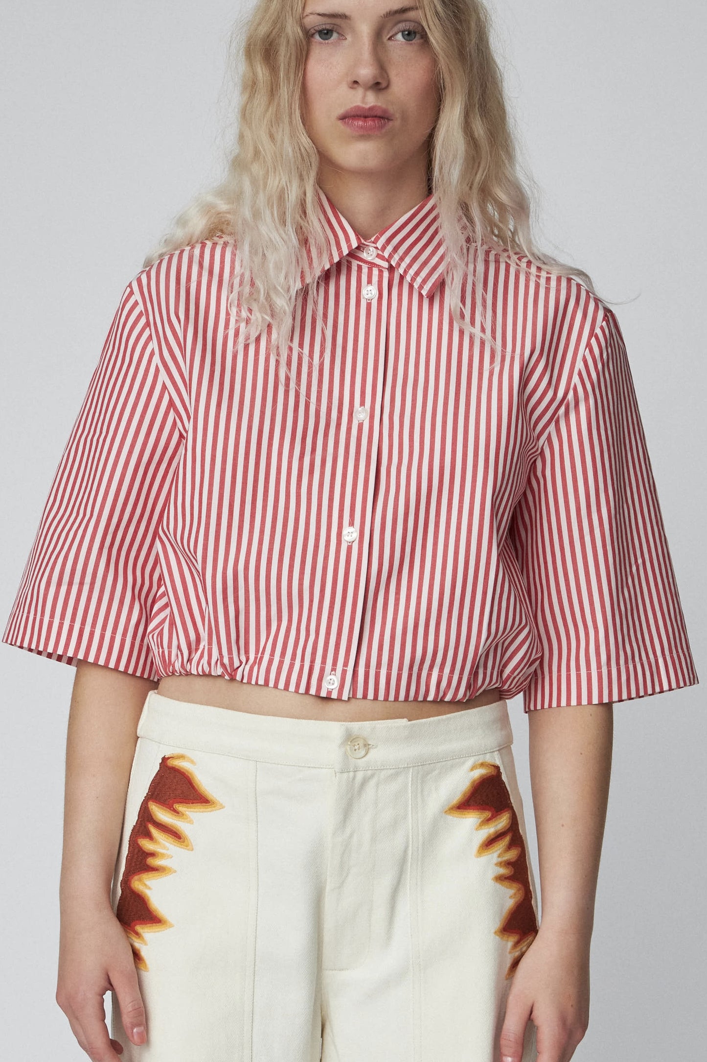 CROPPED STRIPED COTTON SHIRT | RED