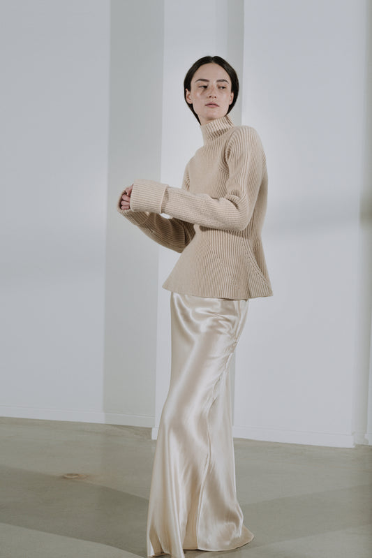BEIGE / 34