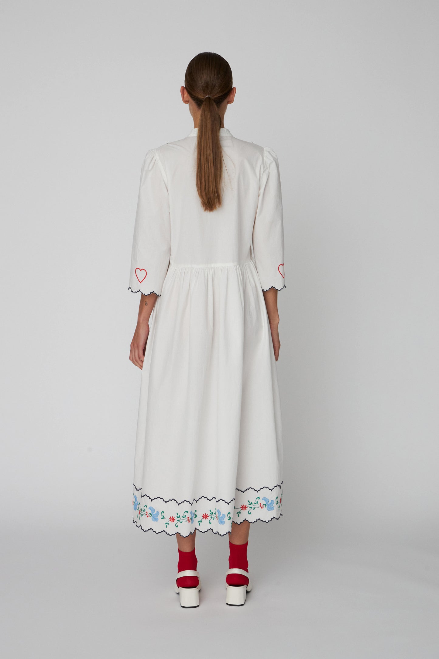 COLOURED EMBROIDERED LOOSE DRESS | OFF-WHITE