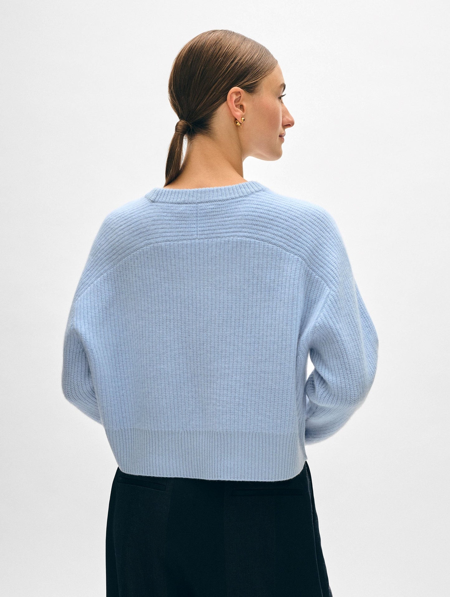 CASHMERE SADDLE SLEEVE CREWNECK | LIGHT BLUE