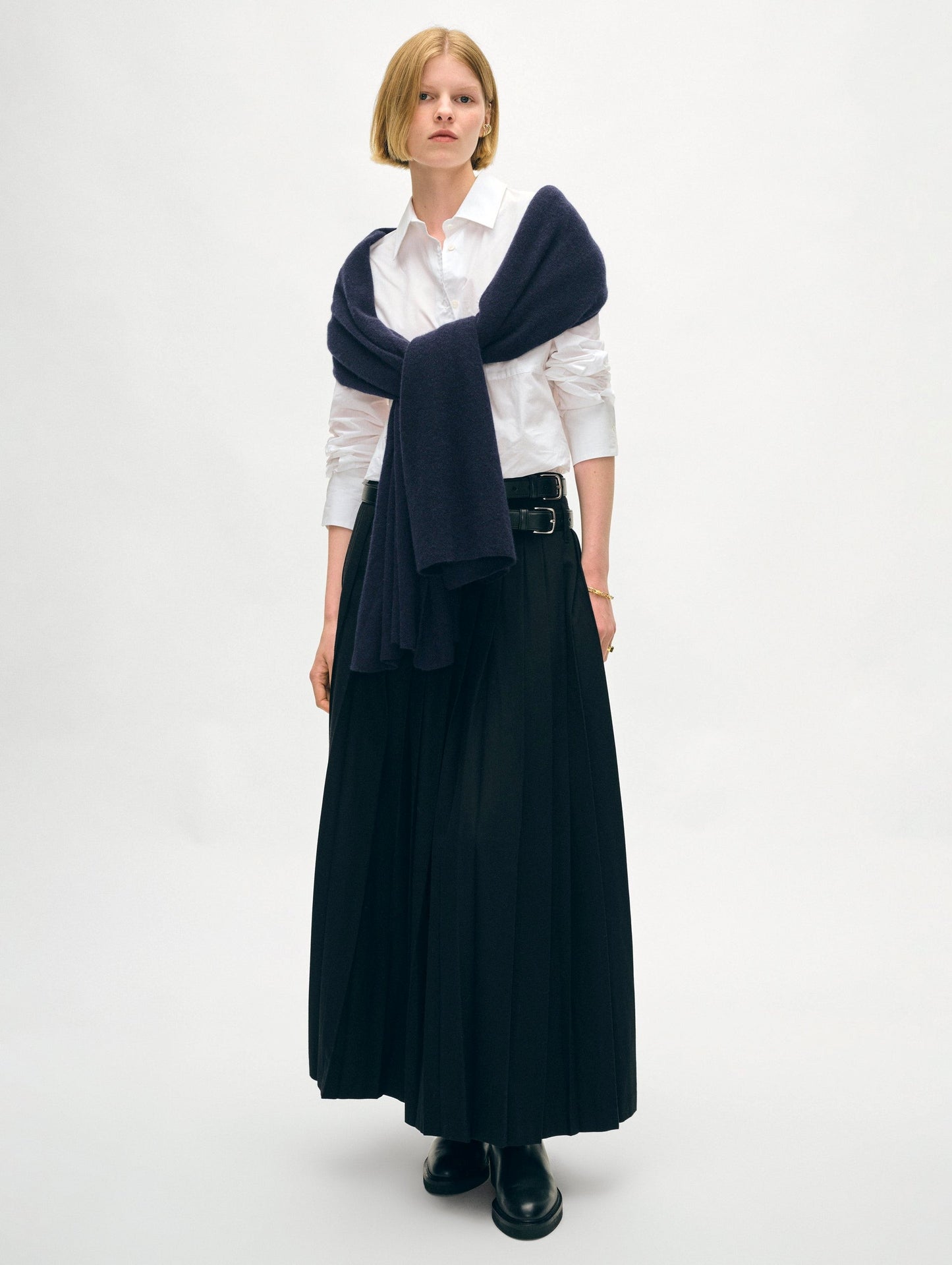 CASHMERE TRAVEL WRAP | NAVY