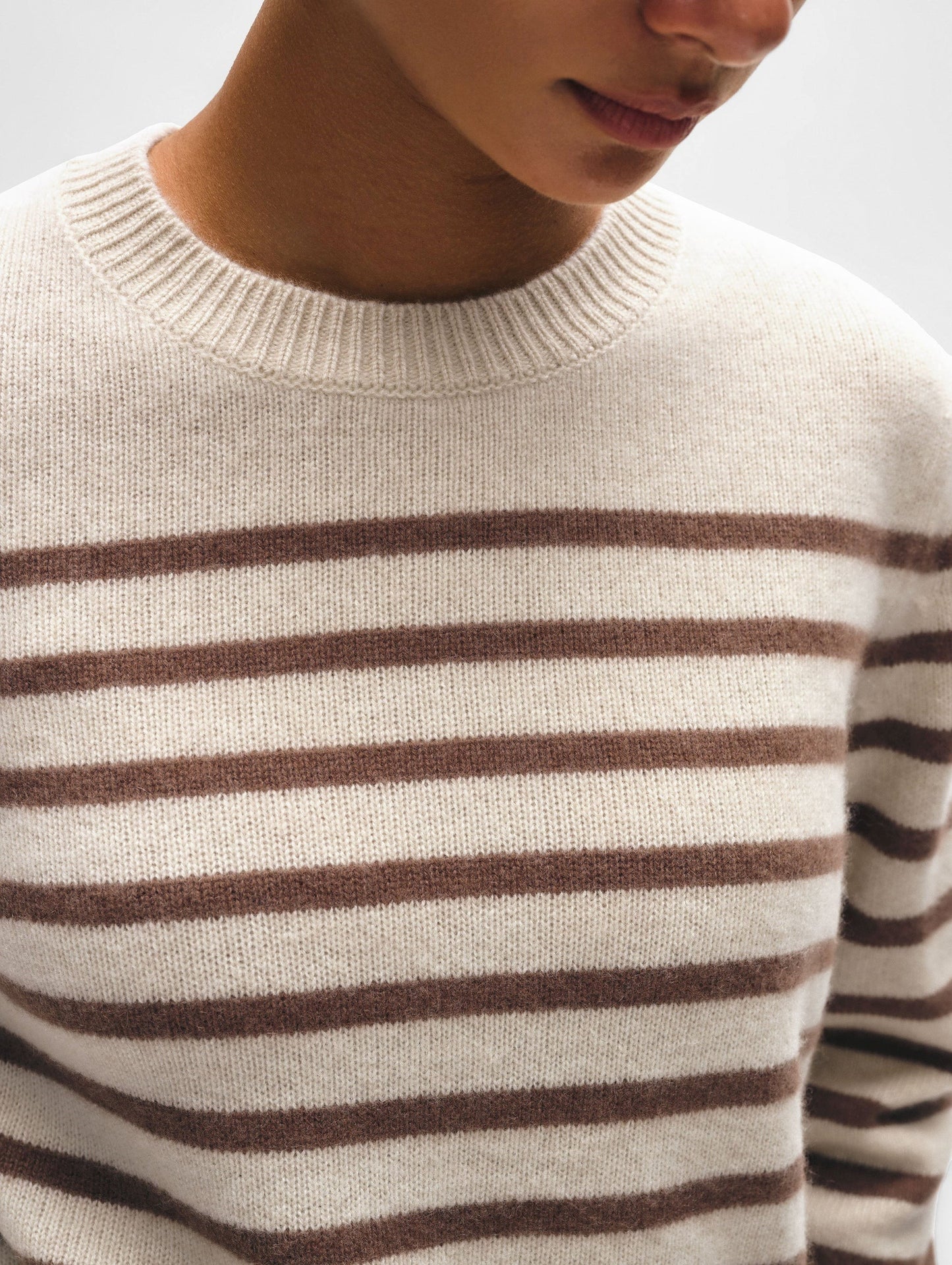 CASHMERE STRIPED CREW | BROWN STRIPES