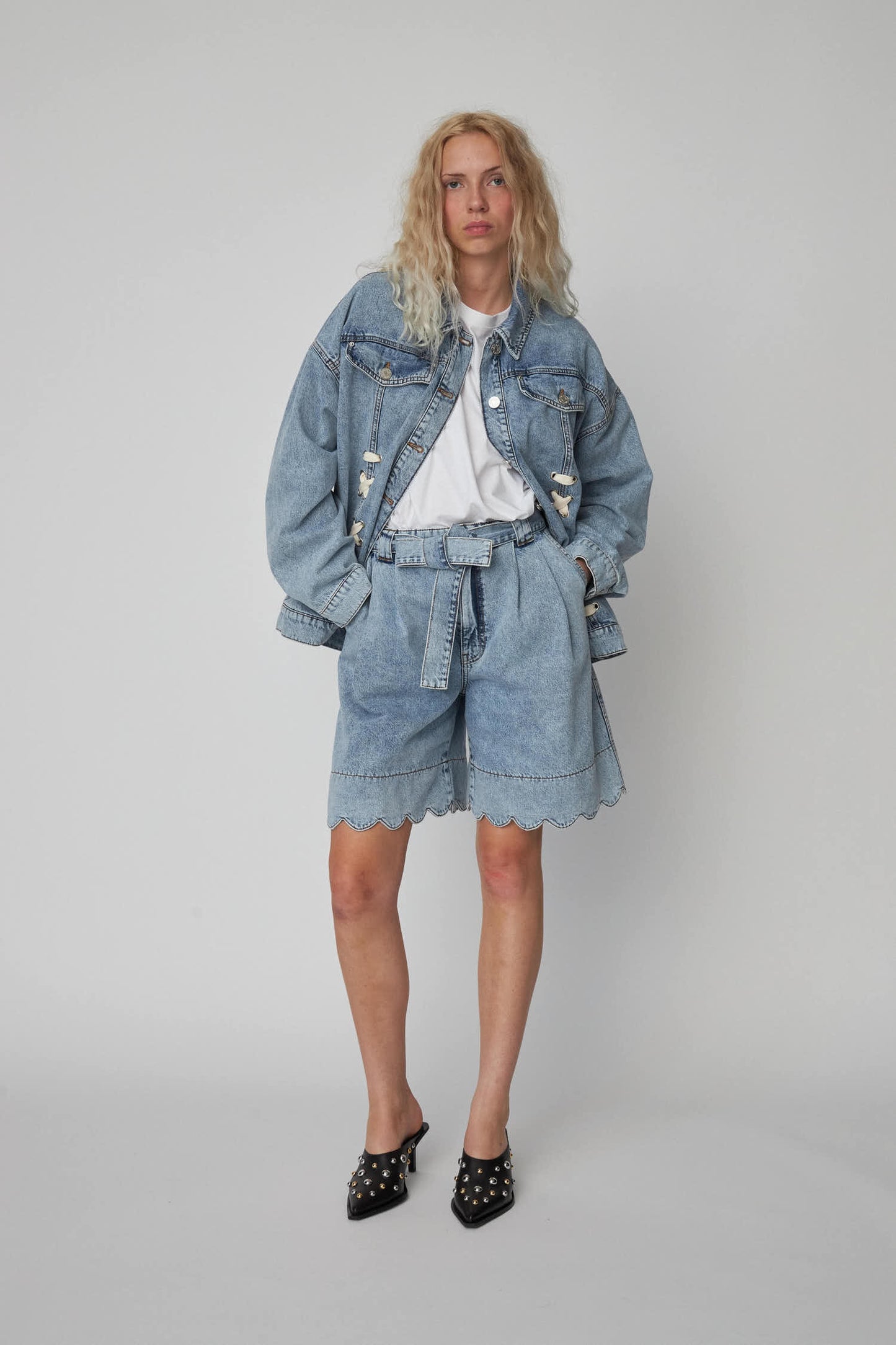 MOON WASHED DENIM JACKET | DENIM BLUE