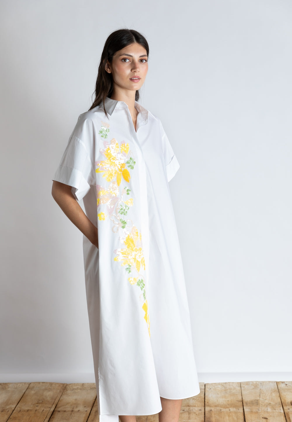 COTTON DRESS WITH FLOWER DETAIL | WHITE