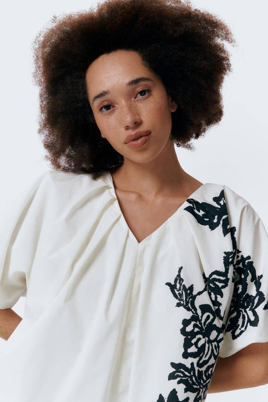 BINDO top | BLACK-WHITE