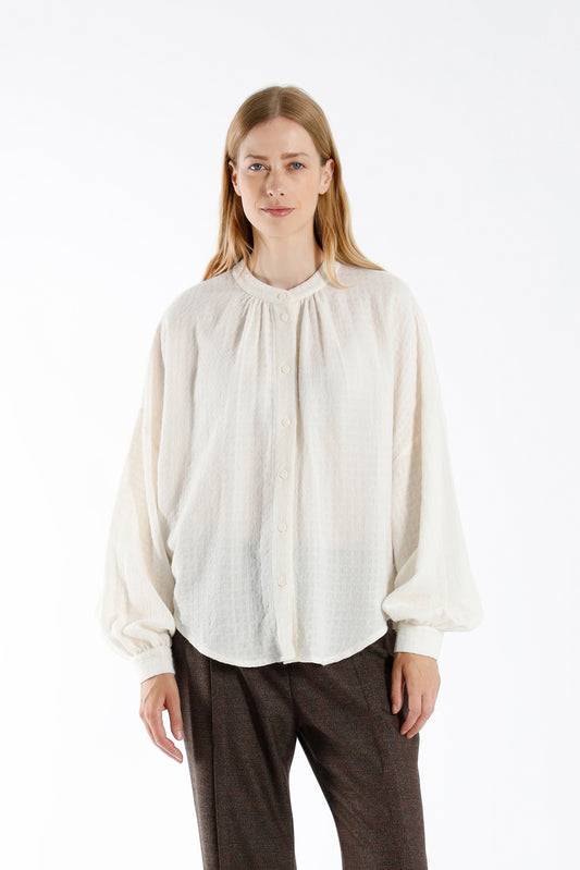 off-white / TU