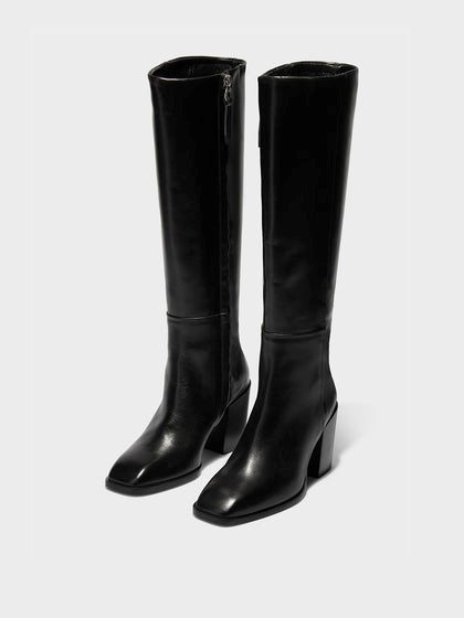 BLACK / 37