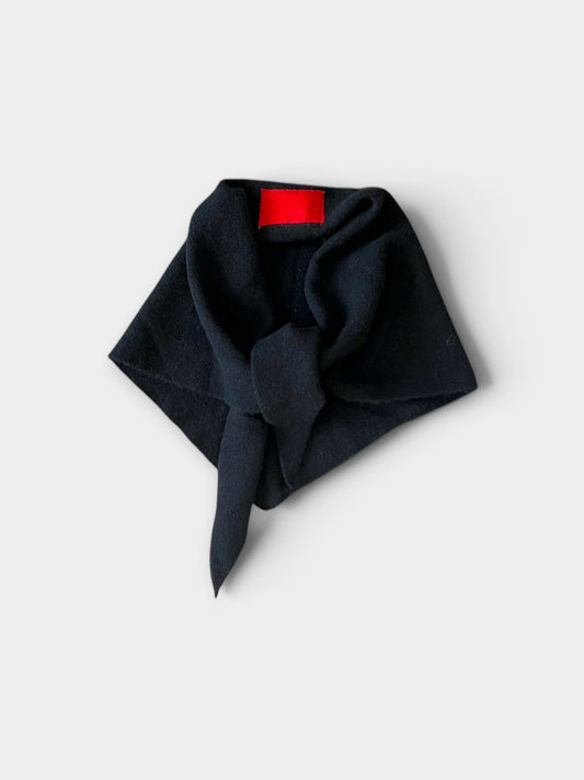 BLACK / TU