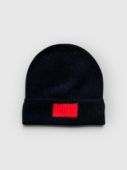 BLACK / TU