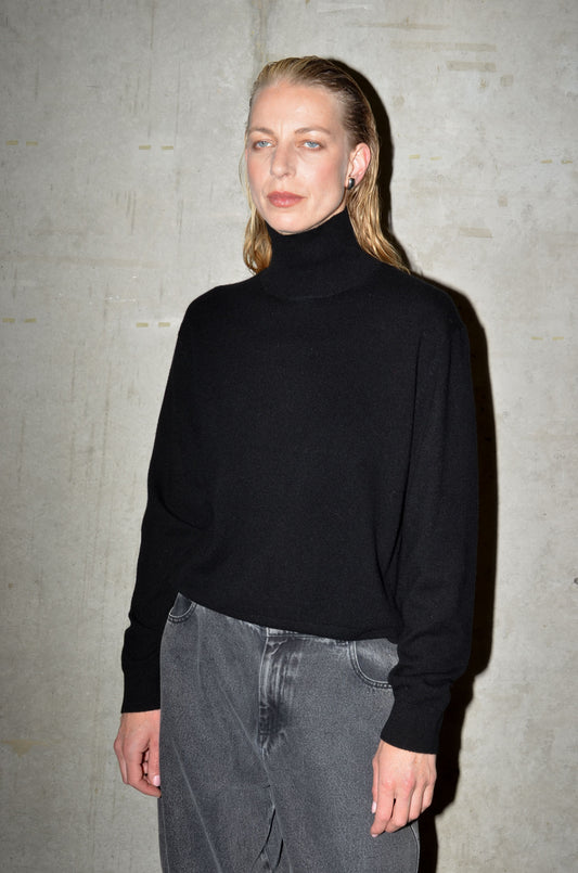 BLACK / XS