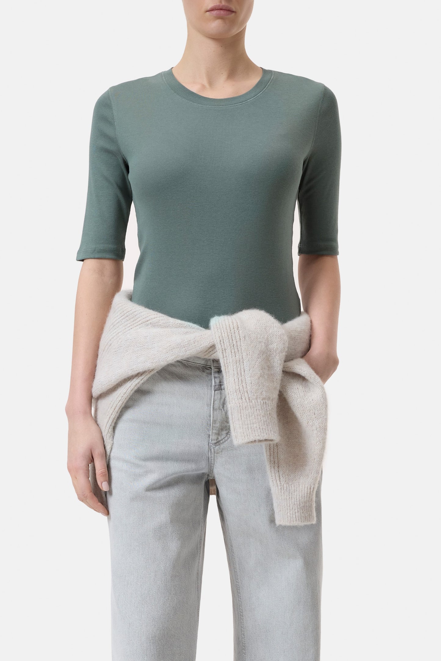 CREWNECK SHORTSLEEVE | GREYISH GREEN