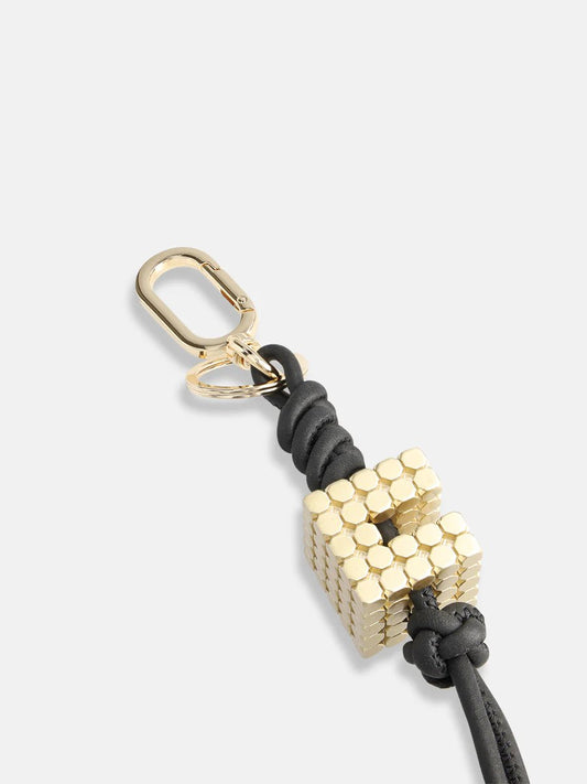 BLACK / TU