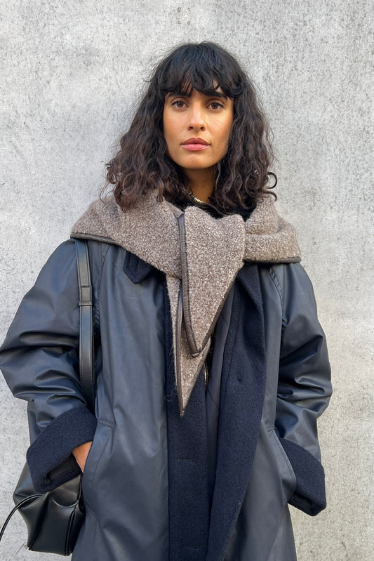 TAUPE / TU