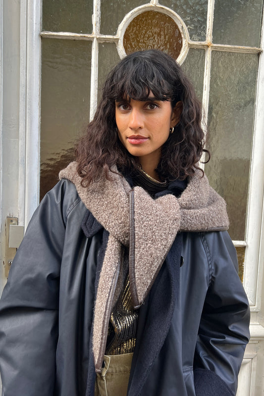 TAUPE / TU