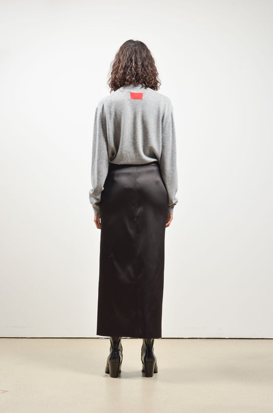 BLACK / 34