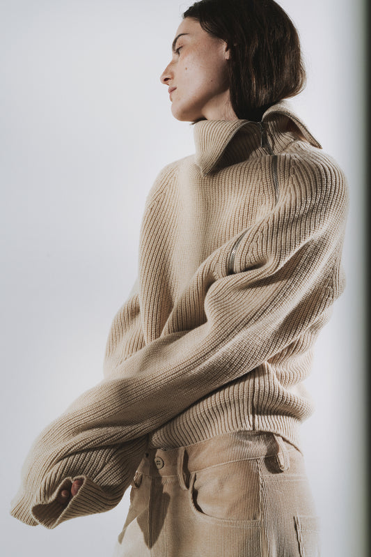 BEIGE / 34