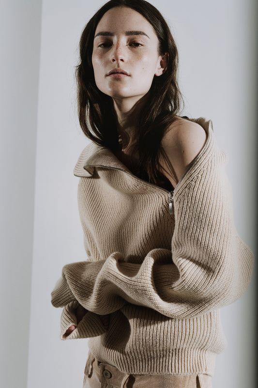BEIGE / 34