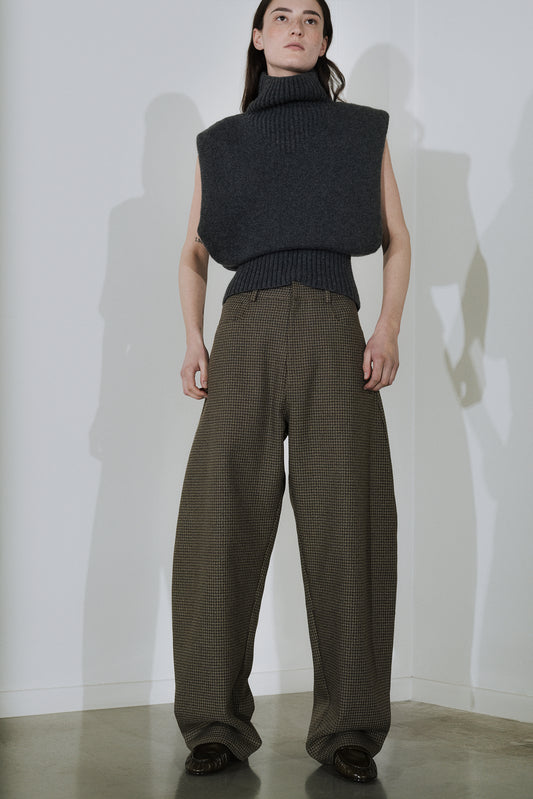 DARK GREY / 34