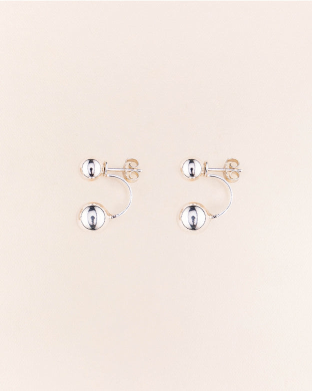 STUD EARRINGS WITH FLOATING BALLS | SILVER