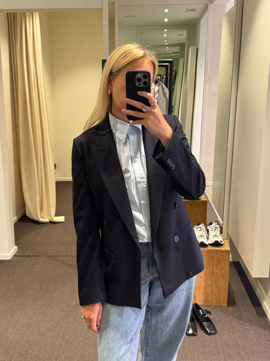 NAVY / 34