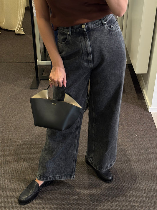 WASHED BLACK DENIM / 34