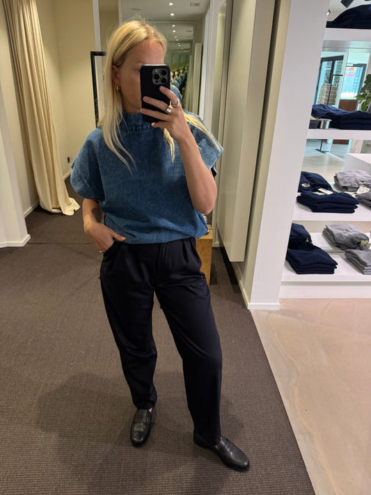 NAVY / 34