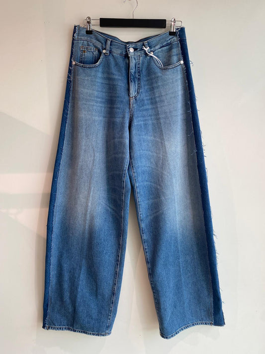 DENIM / 23