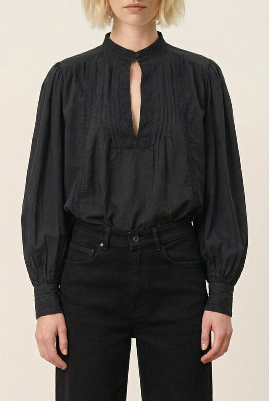 BLACK / XS