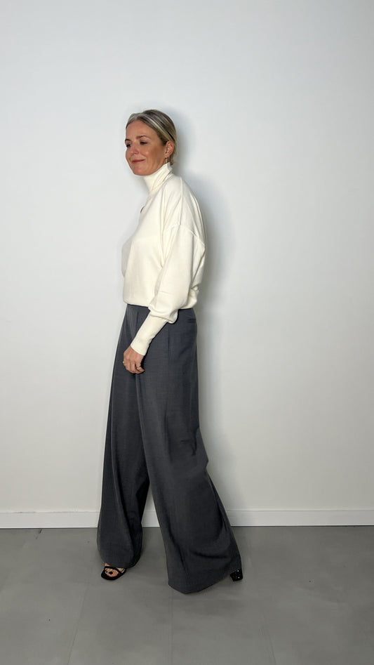 KOBBITO pullover | IVORY