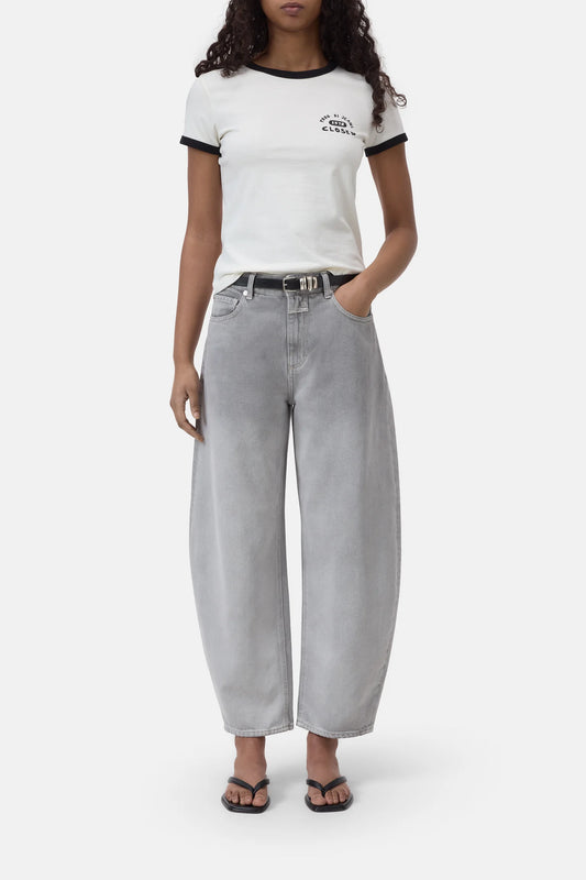GREY / 23