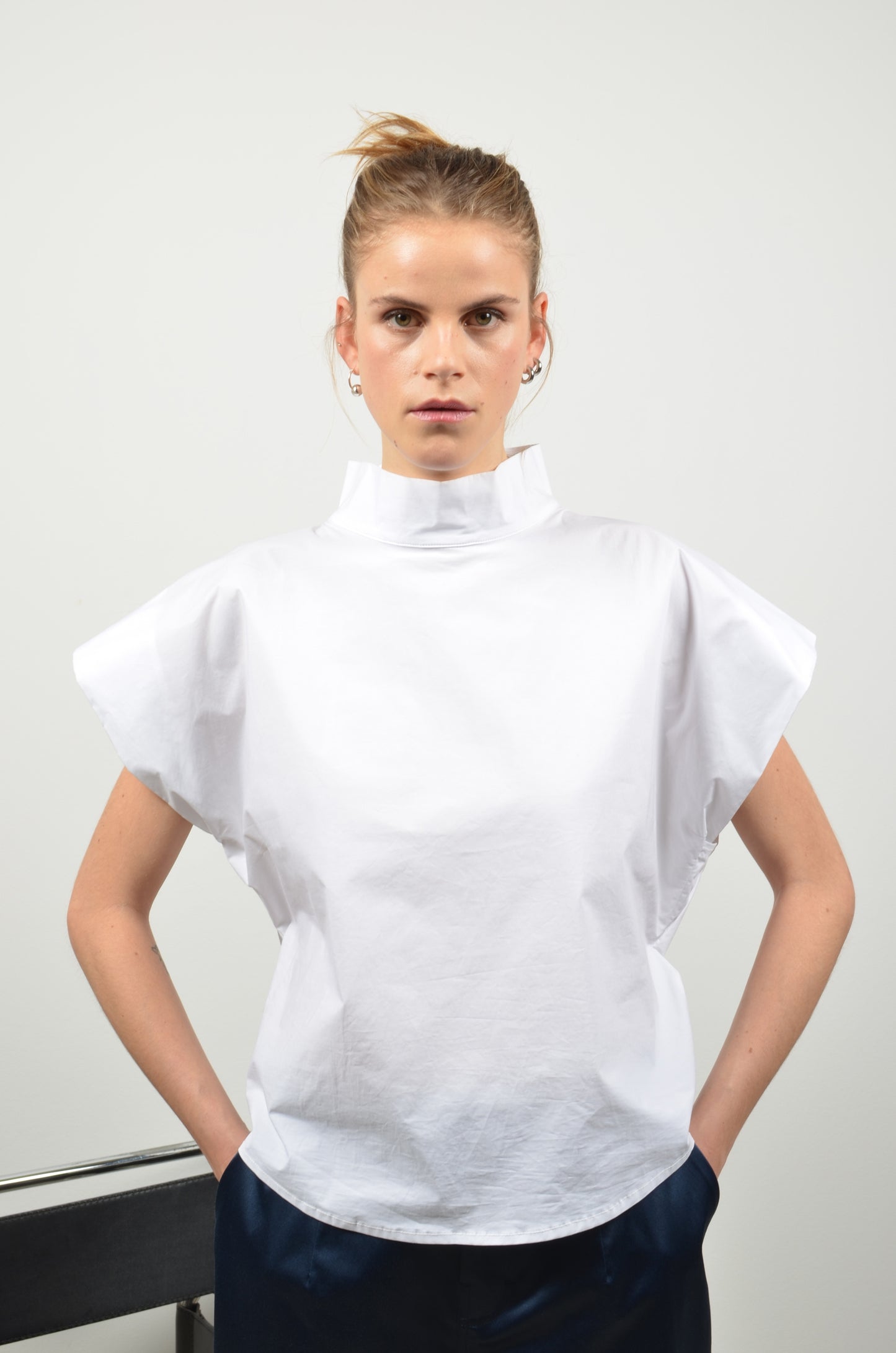 TUBA top | OPTICAL WHITE