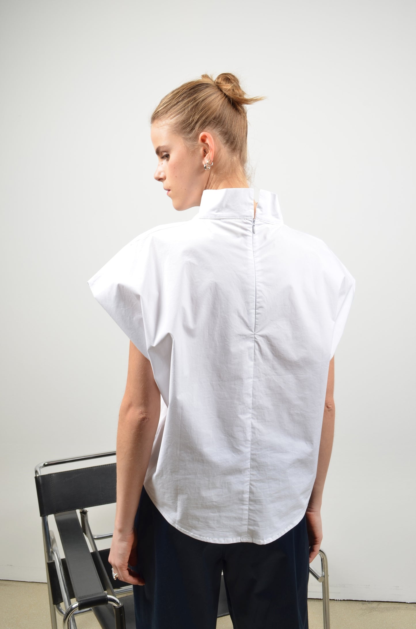 TUBA top | OPTICAL WHITE