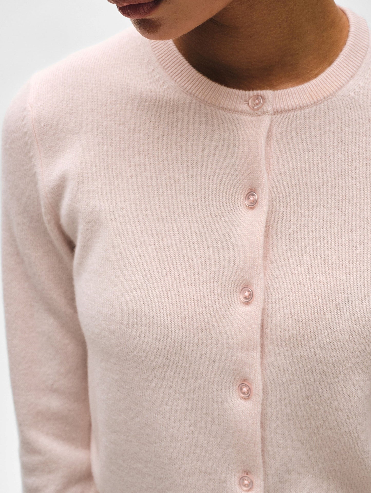 CASHMERE CREWNECK CARDIGAN | LIGHT PINK
