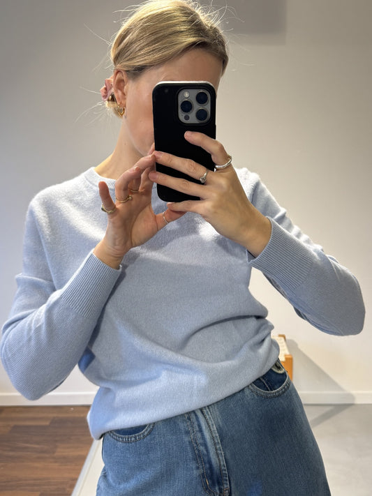 CASHMERE CREWNECK | LIGHT BLUE