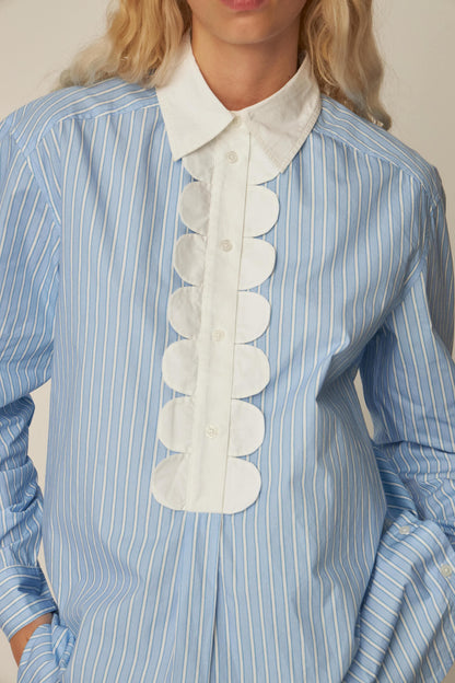 STRIPED SHIRT WITH SCALLOPS | LIGHT BLUE STRIPES
