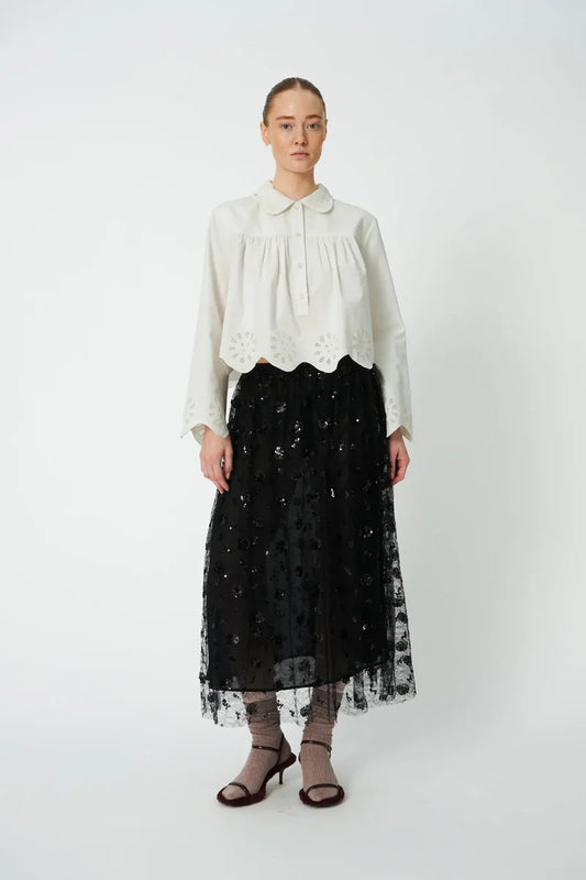 BLACK / 34