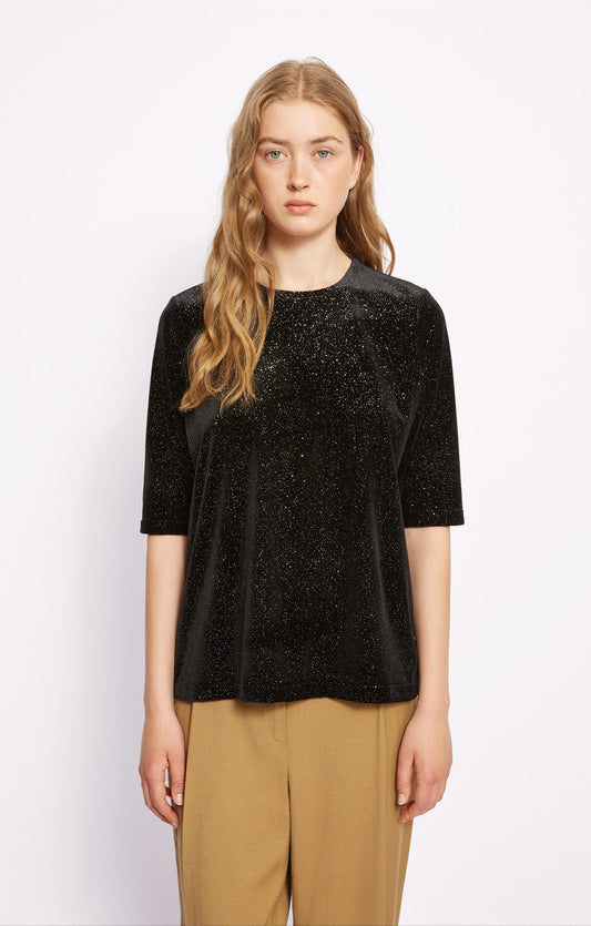 BLACK / 34